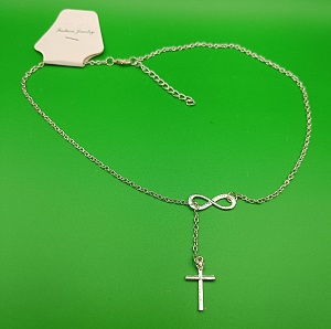 Collier infini croix
